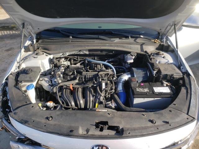 Photo 11 from auction – 2016 KIA OPTIMA EX with VIN 5XXGU4L34GG055656