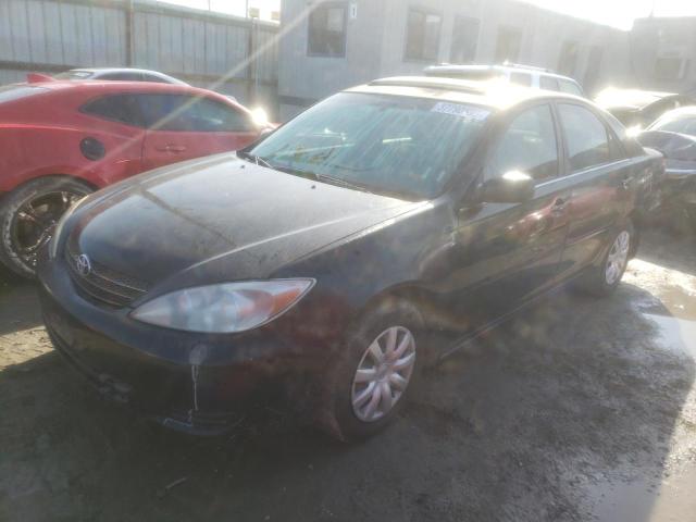 TOYOTA CAMRY LE 2004 with VIN 4T1BE32K64U275182 - Photo from auction