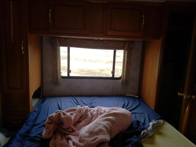 Photo 9 from auction – 1995 FORD ECONOLIN with VIN 1FDKE30G4SHB06251