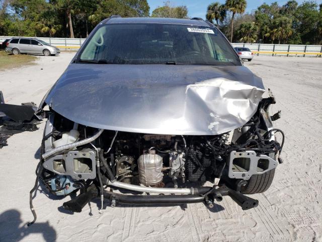 Photo 5 from auction – 2018 CHRYSLER PACIFICA T with VIN 2C4RC1BG1JR119410