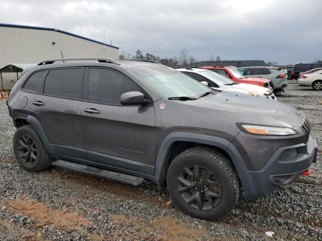 Photo 4 from auction – 2017 JEEP CHEROKEE T with VIN 1C4PJMBS8HW646557