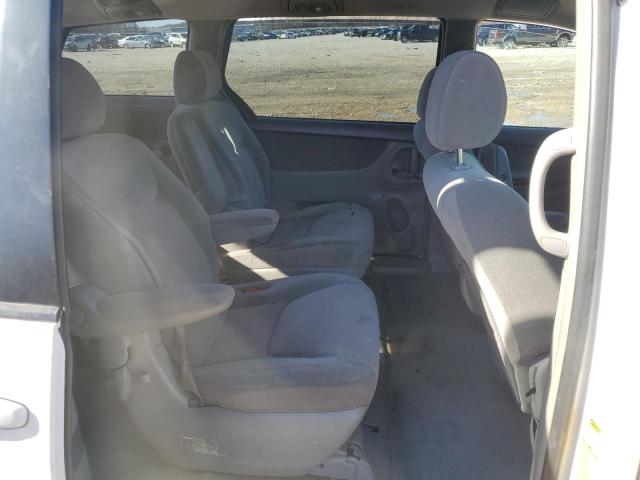 Photo 11 from auction – 2004 TOYOTA SIENNA CE with VIN 5TDZA23C24S180574