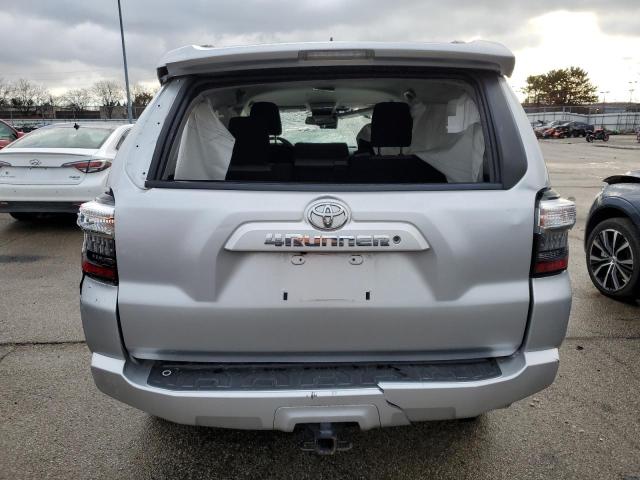 Photo 6 from auction – 2020 TOYOTA 4RUNNER SR with VIN JTEBU5JR4L5739530