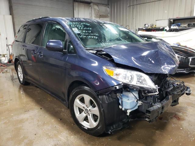 Photo 4 from auction – 2018 TOYOTA SIENNA LE with VIN 5TDKZ3DC4JS915890