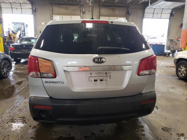 Photo 6 from auction – 2013 KIA SORENTO LX with VIN 5XYKT4A20DG402818