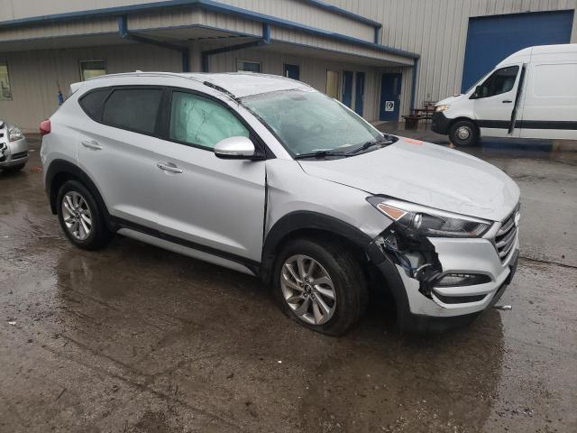 Photo 4 from auction – 2017 HYUNDAI TUCSON LIM with VIN KM8J3CA43HU385455