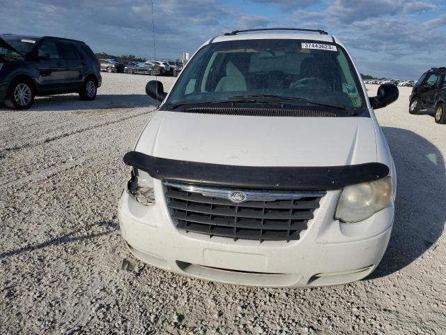 Photo 5 from auction – 2006 CHRYSLER TOWN & COU with VIN 2A4GP44R96R846291