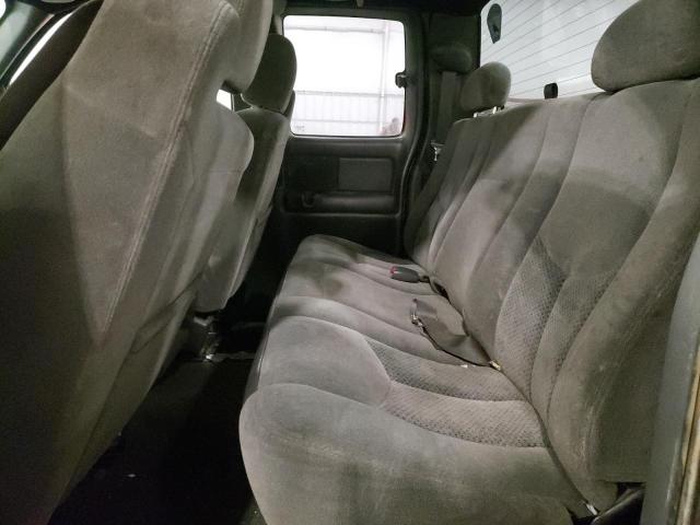 Photo 10 from auction – 2004 CHEVROLET SILVERADO with VIN 2GCEK19V641362770