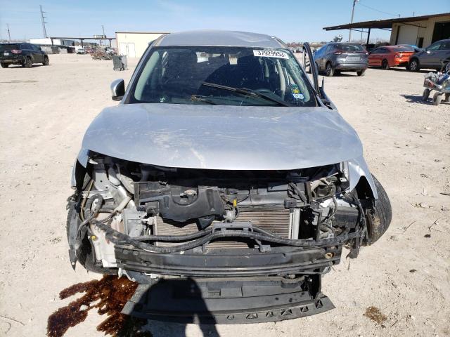 Photo 5 from auction – 2017 NISSAN ROGUE S with VIN JN8AT2MT9HW394722