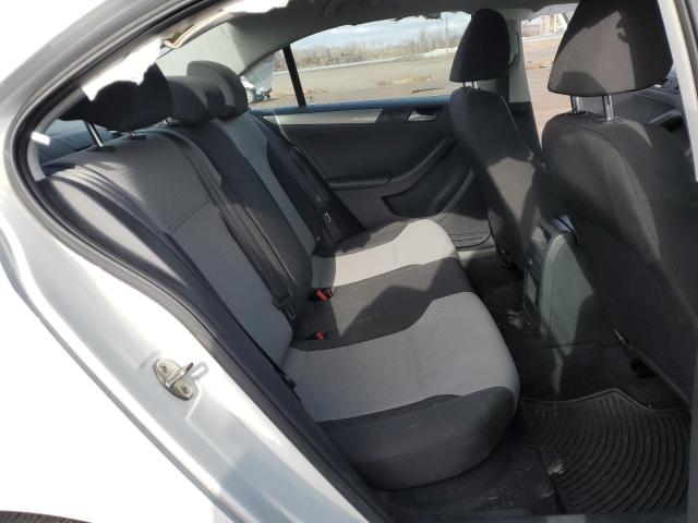 Photo 10 from auction – 2017 VOLKSWAGEN JETTA S with VIN 3VW2B7AJ1HM257032