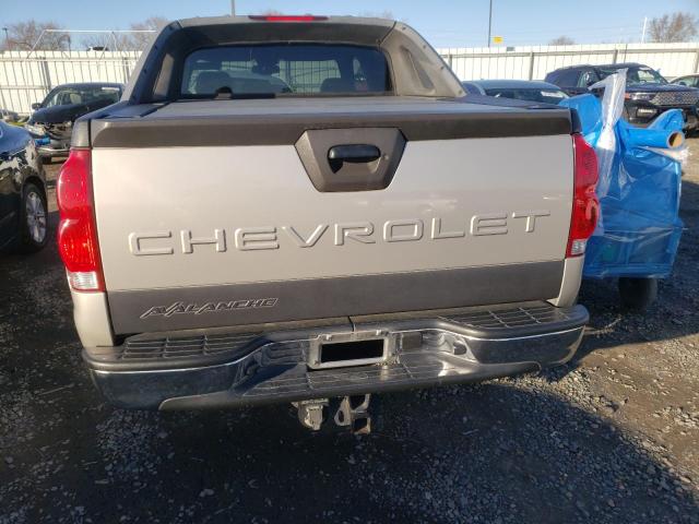 Photo 6 from auction – 2004 CHEVROLET AVALANCHE with VIN 3GNEK12T64G204792