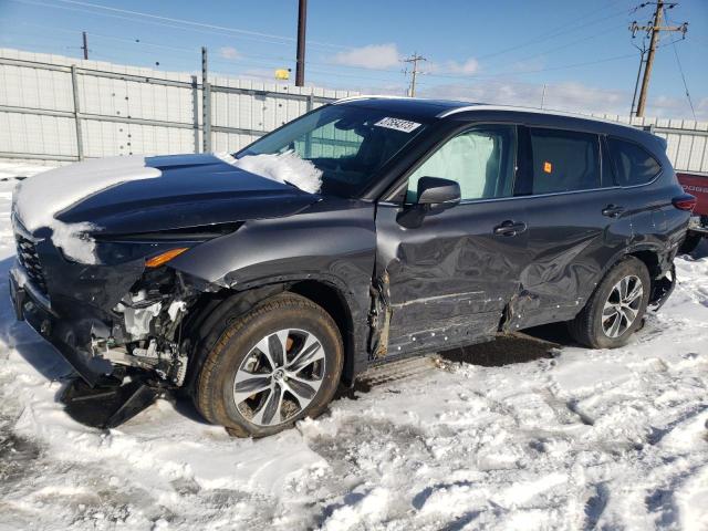 TOYOTA HIGHLANDER 2022 with VIN 5TDHZRBH0NS593640 - Photo from auction