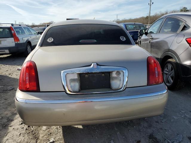 Photo 6 from auction – 2002 LINCOLN TOWN CAR E with VIN 1LNHM81W52Y622957