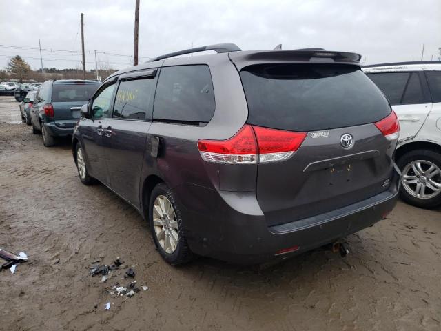 Photo 2 from auction – 2011 TOYOTA SIENNA XLE with VIN 5TDDK3DC6BS007696