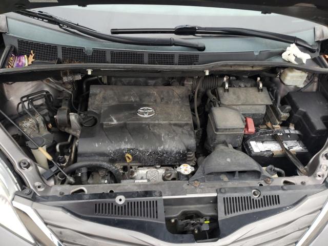Photo 12 from auction – 2011 TOYOTA SIENNA XLE with VIN 5TDDK3DC6BS007696