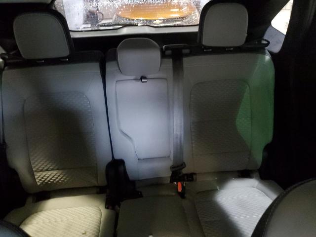 Photo 10 from auction – 2020 FORD ESCAPE SE with VIN 1FMCU9BZ9LUB55558