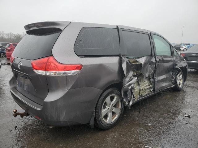 Photo 3 from auction – 2012 TOYOTA SIENNA with VIN 5TDZK3DC7CS220177