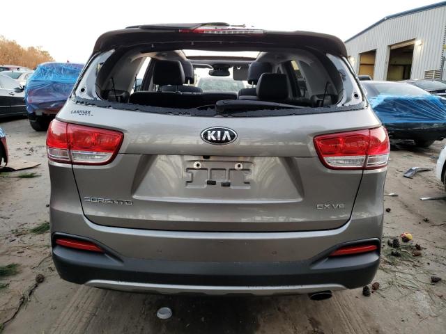 Photo 6 from auction – 2017 KIA SORENTO EX with VIN 5XYPH4A50HG304444