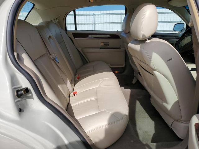 Photo 10 from auction – 2004 LINCOLN TOWN CAR U with VIN 1LNHM83W04Y627337