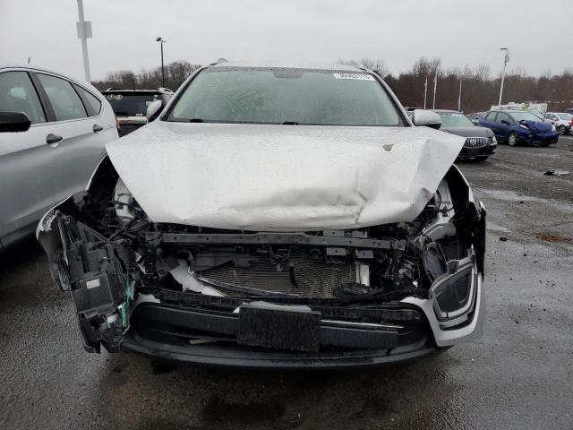 Photo 5 from auction – 2017 KIA SORENTO LX with VIN 5XYPGDA34HG302312