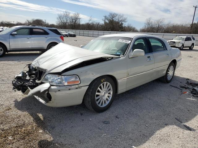 LINCOLN TOWN CAR U 2004 with VIN 1LNHM83W04Y627337 - Photo from auction