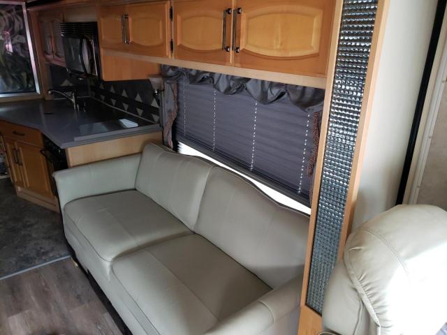 Photo 5 from auction – 2002 EXCE CAMPER with VIN 4UZAAHAK12CK93744