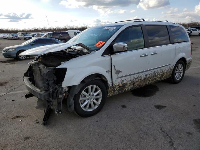 CHRYSLER TOWN & COU 2015 with VIN 2C4RC1GG4FR731617 - Photo from auction