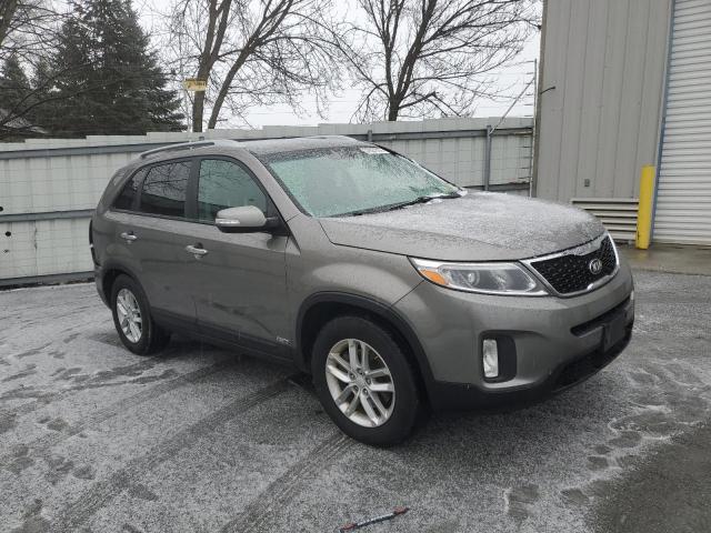 Photo 4 from auction – 2014 KIA SORENTO LX with VIN 5XYKTCA66EG455280