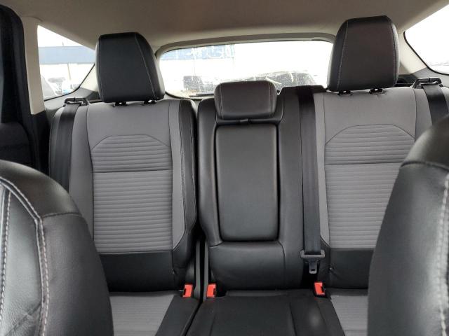 Photo 10 from auction – 2017 FORD ESCAPE SE with VIN 1FMCU9GD5HUD18145
