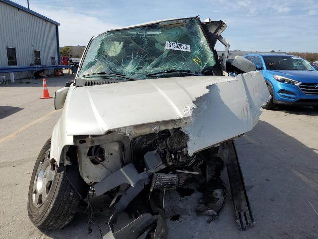 Photo 5 from auction – 2005 LINCOLN NAVIGATOR with VIN 5LMFU27595LJ13813