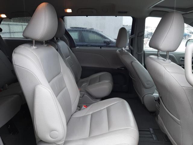 Photo 10 from auction – 2016 TOYOTA SIENNA XLE with VIN 5TDYK3DC9GS759319