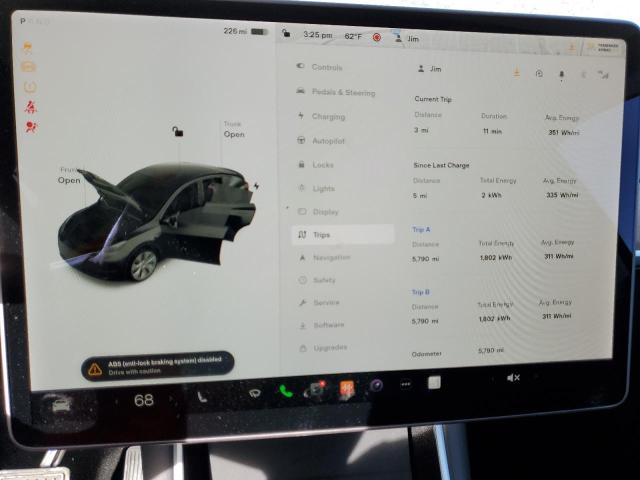Photo 9 from auction – 2020 TESLA MODEL Y with VIN 5YJYGDEE7LF044447
