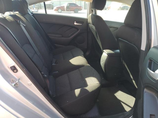 Photo 10 from auction – 2017 KIA FORTE LX with VIN 3KPFK4A73HE081134
