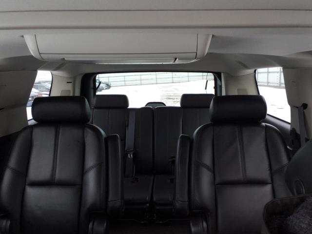 Photo 10 from auction – 2007 GMC YUKON DENA with VIN 1GKFK63867J364165