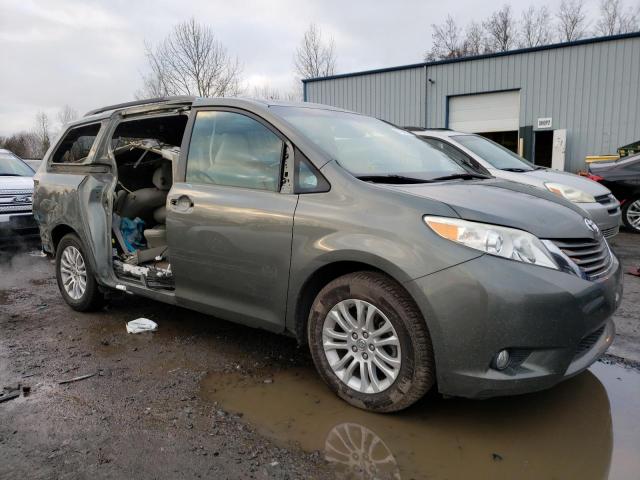 Photo 4 from auction – 2012 TOYOTA SIENNA XLE with VIN 5TDYK3DC1CS194770