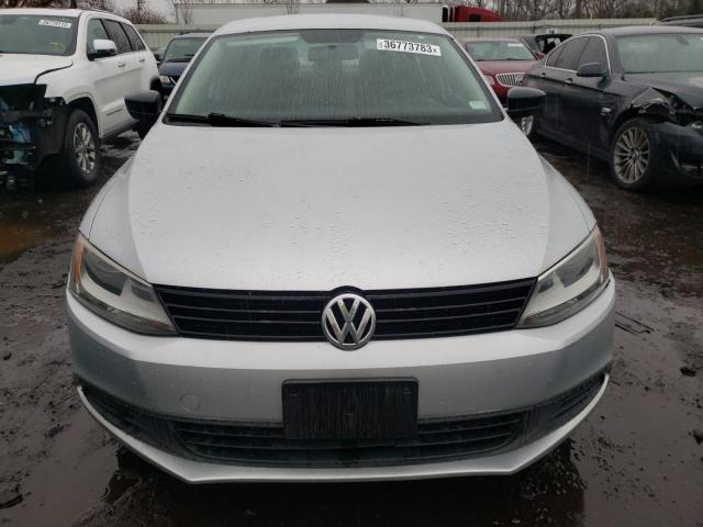 Photo 5 from auction – 2013 VOLKSWAGEN JETTA BASE with VIN 3VW2K7AJ6DM227731