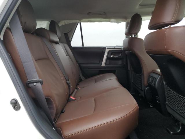 Photo 10 from auction – 2019 TOYOTA 4RUNNER SR with VIN JTEBU5JR2K5717489