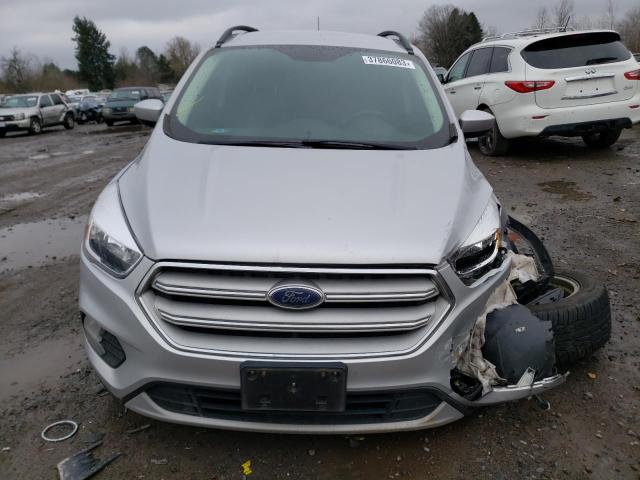Photo 5 from auction – 2018 FORD ESCAPE SE with VIN 1FMCU9GD6JUC61153