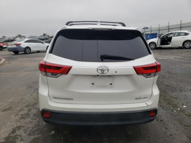 Photo 6 from auction – 2019 TOYOTA HIGHLANDER with VIN 5TDJZRFH3KS611622