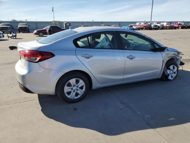 Photo 3 from auction – 2017 KIA FORTE LX with VIN 3KPFK4A73HE081134