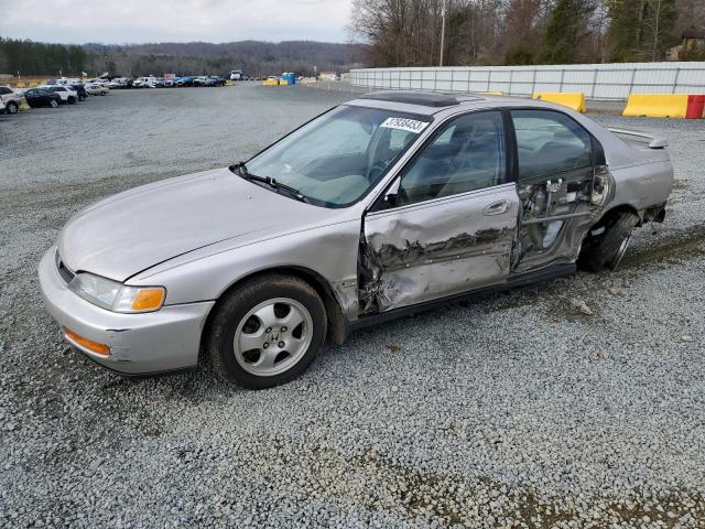 HONDA ACCORD 1997 with VIN 1HGCD5602VA261302 - Photo from auction