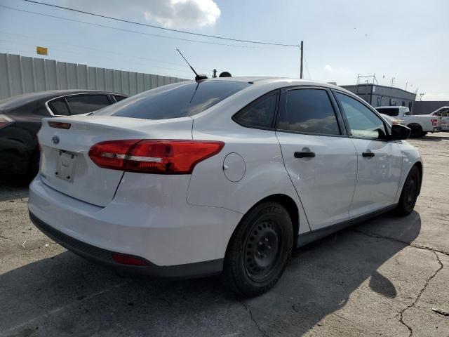 Photo 3 from auction – 2015 FORD FOCUS S with VIN 1FADP3E26FL335947