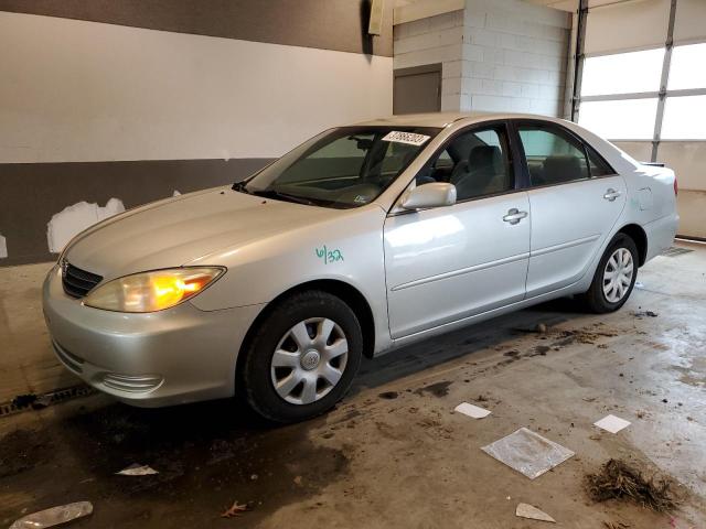 TOYOTA CAMRY LE 2002 with VIN 4T1BE32K92U612117 - Photo from auction