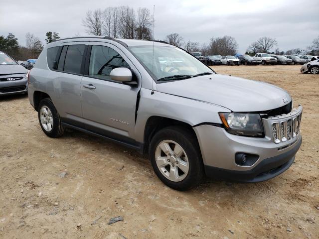 Foto 4 de la subasta – 2017 JEEP COMPASS LA con VIN 1C4NJCEA9HD117084