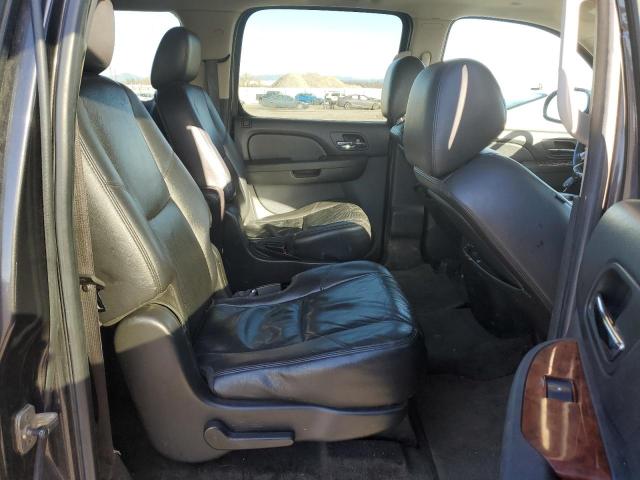 Photo 11 from auction – 2011 CHEVROLET SUBURBAN K with VIN 1GNSKKE38BR257432