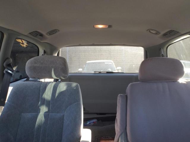Photo 10 from auction – 2000 TOYOTA SIENNA with VIN 4T3ZF13C4YU183153