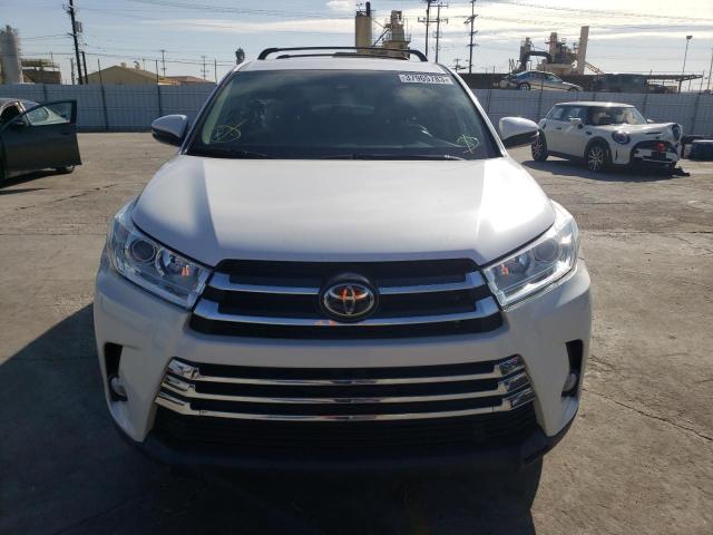 Photo 5 from auction – 2018 TOYOTA HIGHLANDER with VIN 5TDBZRFH5JS812229