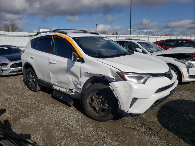 Photo 4 from auction – 2018 TOYOTA RAV4 LE with VIN 2T3ZFREV9JW460429