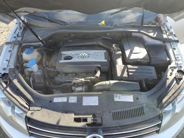 Photo 11 from auction – 2012 VOLKSWAGEN EOS LUX with VIN WVWFW7AH4CV009622