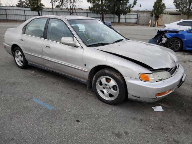 Photo 4 from auction – 1997 HONDA ACCORD SE with VIN 1HGCD5600VA205293